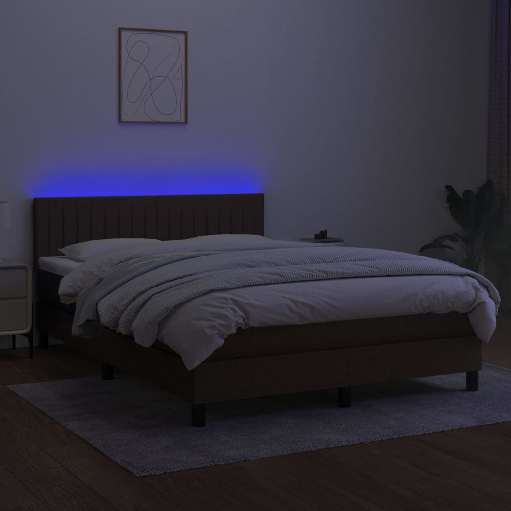 Boxspring met matras en LED stof donkerbruin 140x200 cm