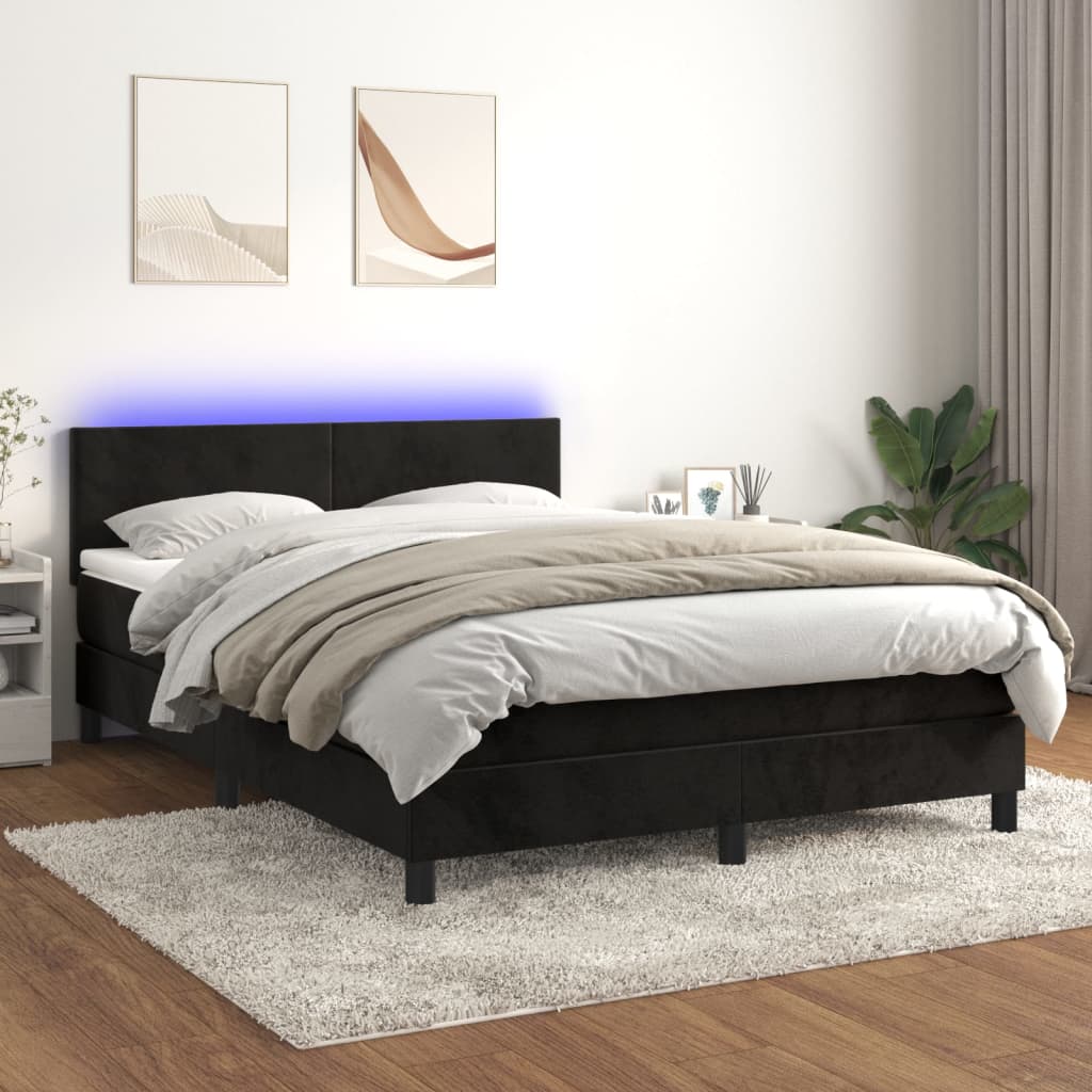 Boxspring met matras en LED fluweel zwart 140x200 cm